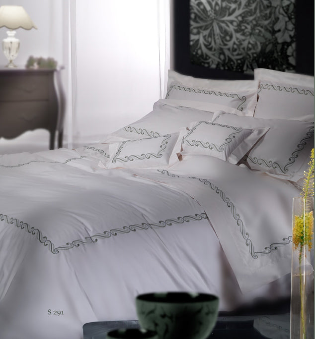 Italian made embroidered bedding set - S 291