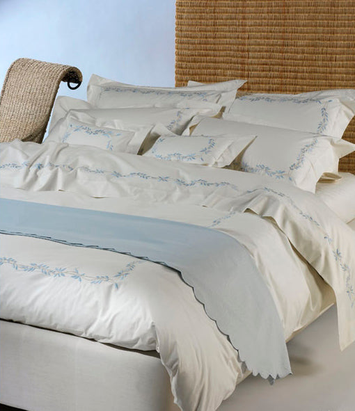 Italian made embroidered bedding set - S 268